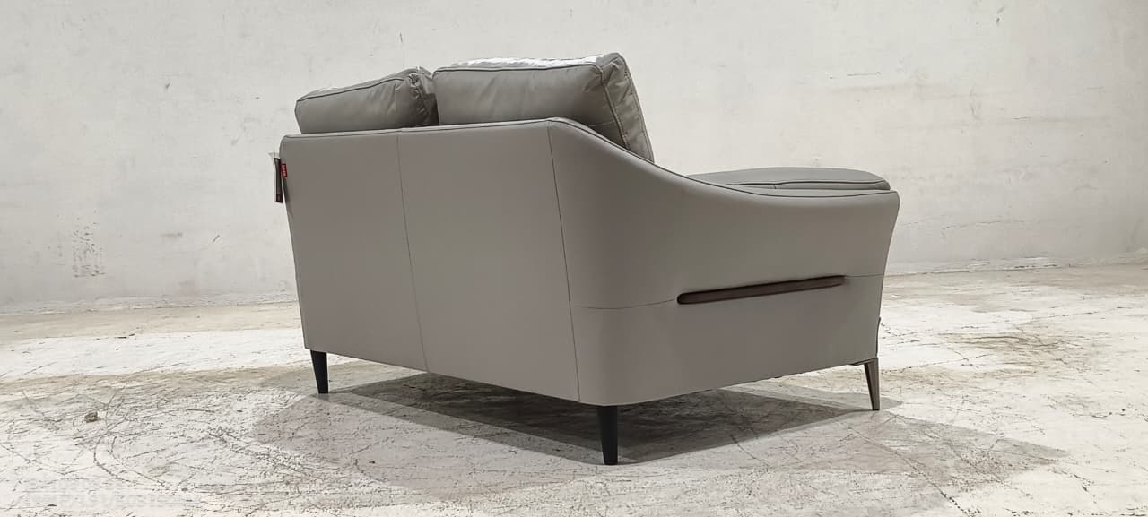 8159(2) - 2 SEATER - BLR WH