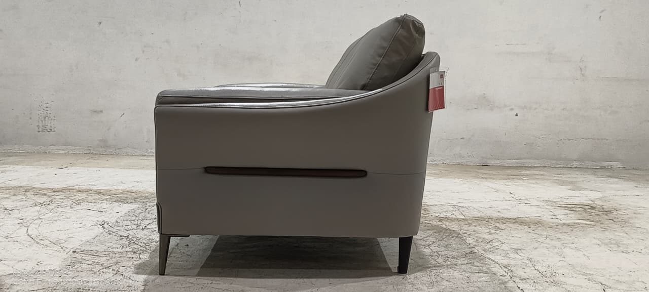 8159(2) - 2 SEATER - BLR WH