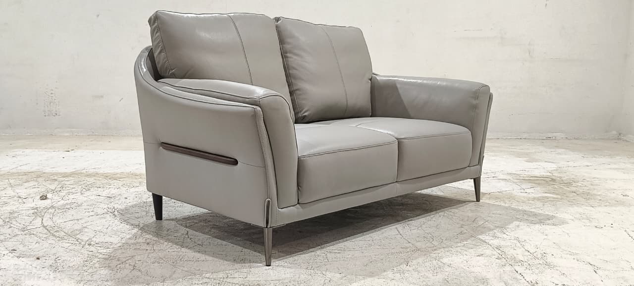 8159(2) - 2 SEATER - BLR WH