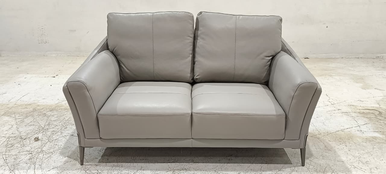 8159(2) - 2 SEATER - BLR WH