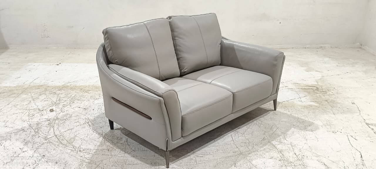 8159(2) - 2 SEATER - BLR WH