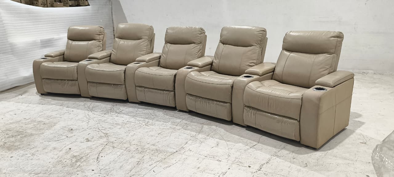 UY111HM - 5 SEATER HOMETHEATRE - BLR WH
