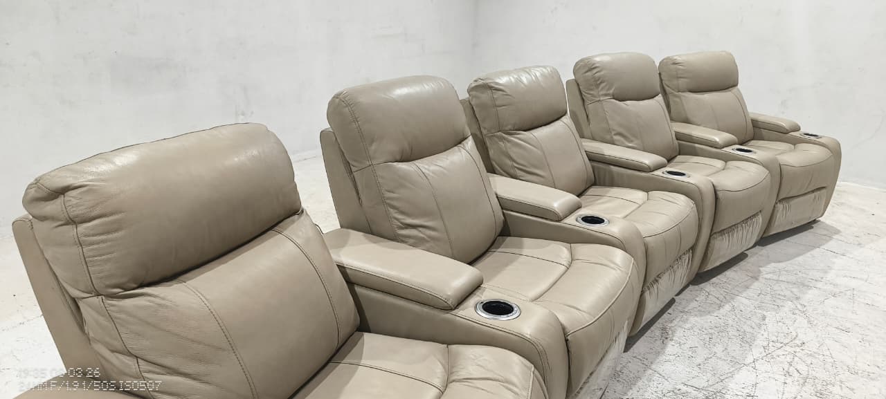 UY111HM - 5 SEATER HOMETHEATRE - BLR WH