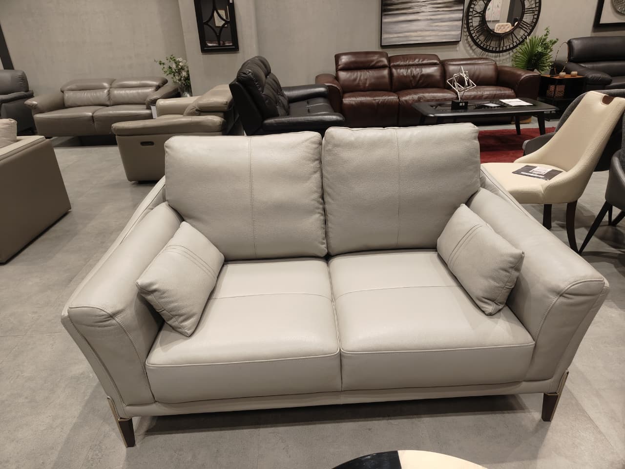 8159 - 2 SEATER - OUTLET