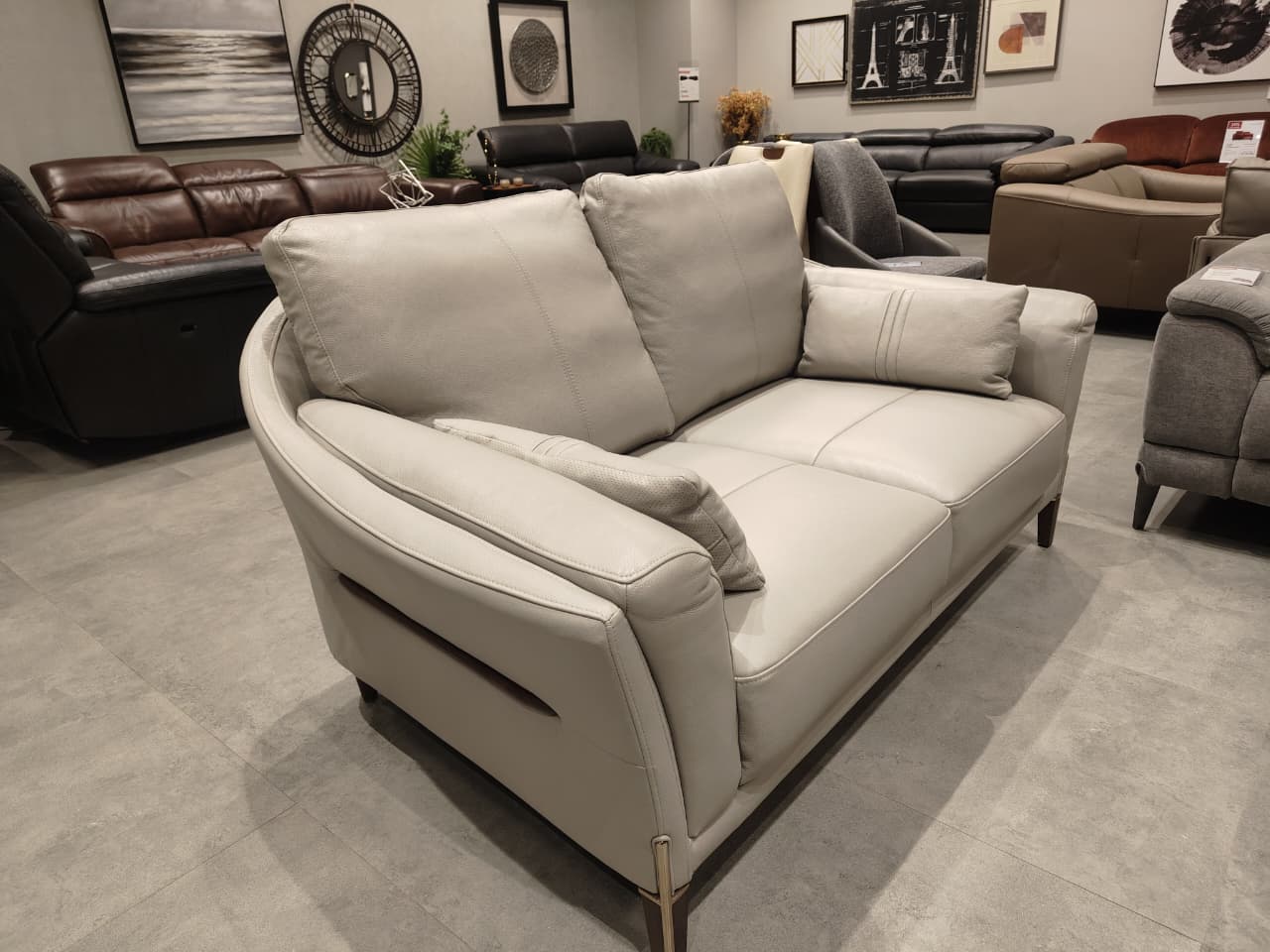 8159 - 2 SEATER - OUTLET