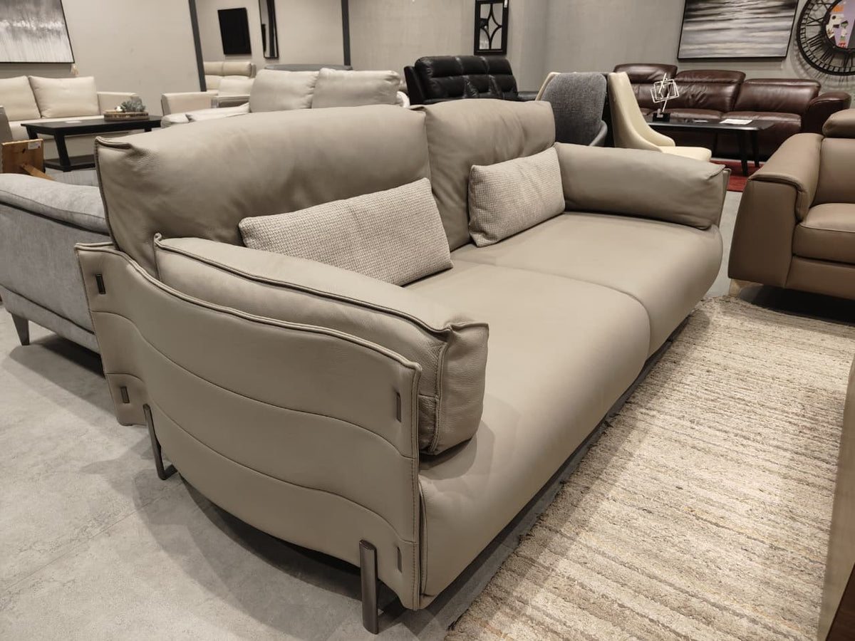 9632 - 3 SEATER - OUTLET