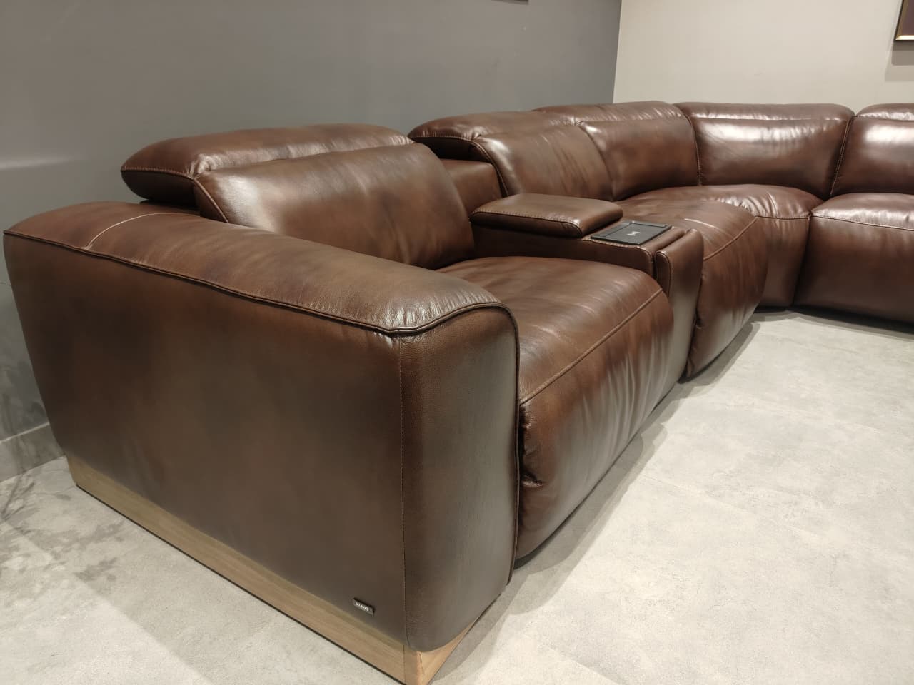 KM.6035 - CORNER SOFA - OUTLET