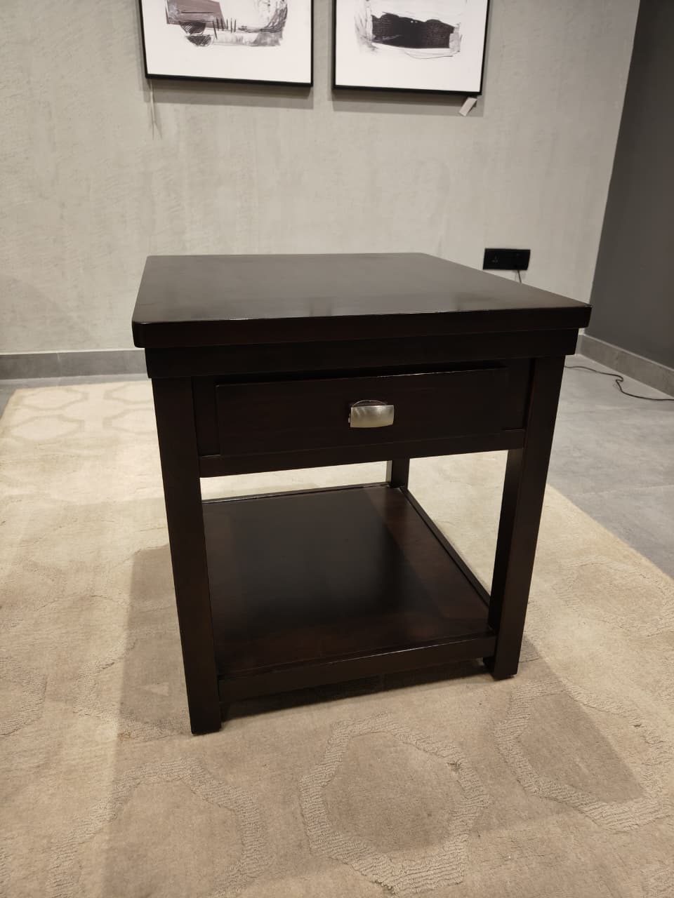 T864-3 - SIDE TABLE - OUTLET