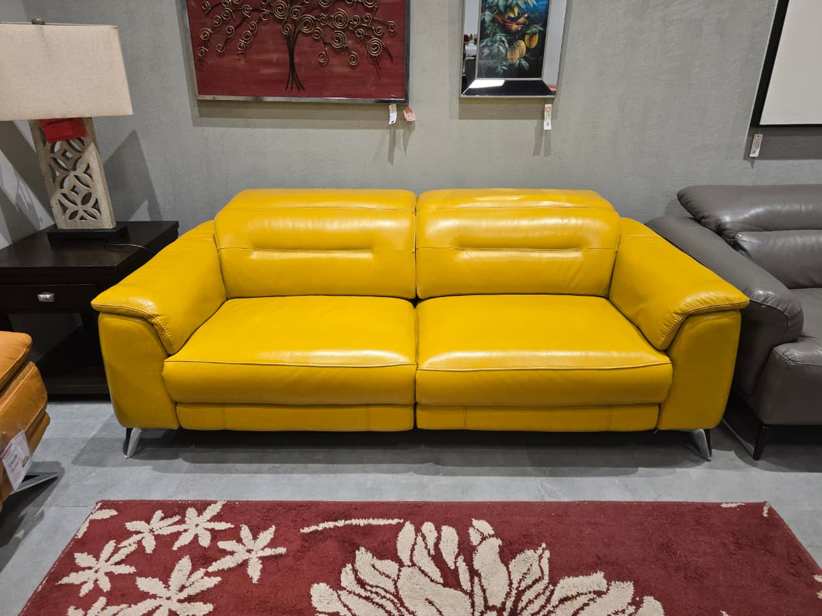 RS-11233 - 2.5 SEATER RECLINER (ELECTRIC) - OUTLET