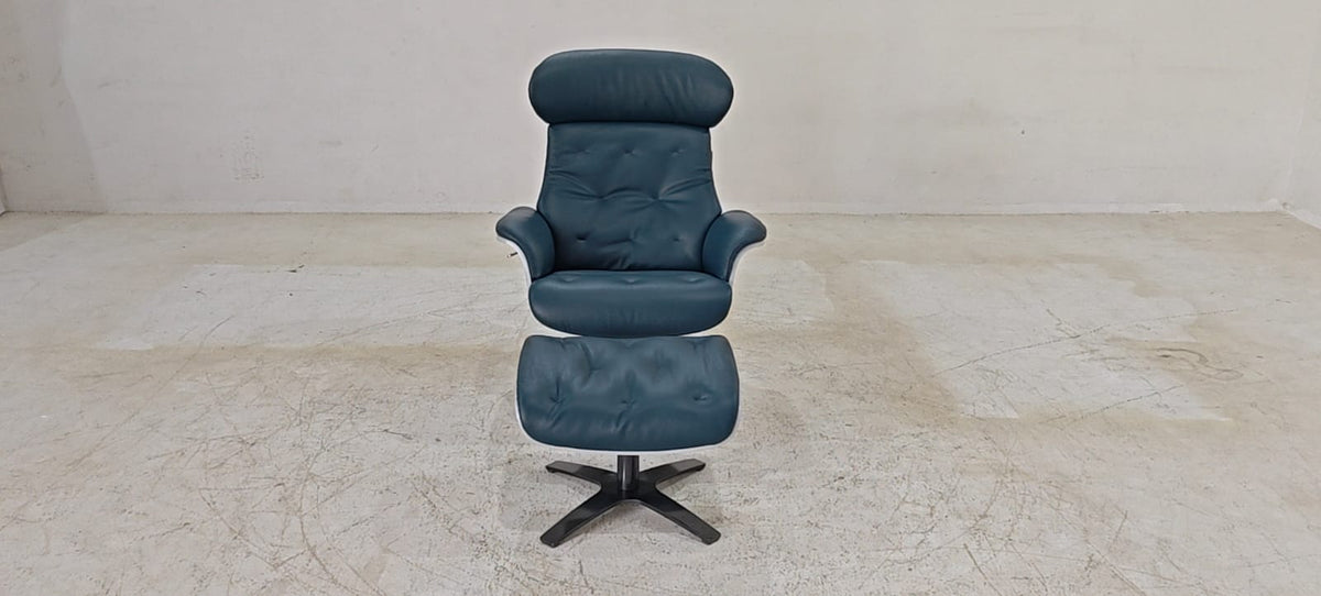 A938(5) - CHAIR+OTTOMAN - BLR WH