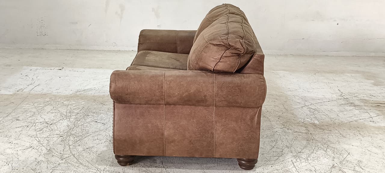 3190135 - 2 SEATER - BLR WH