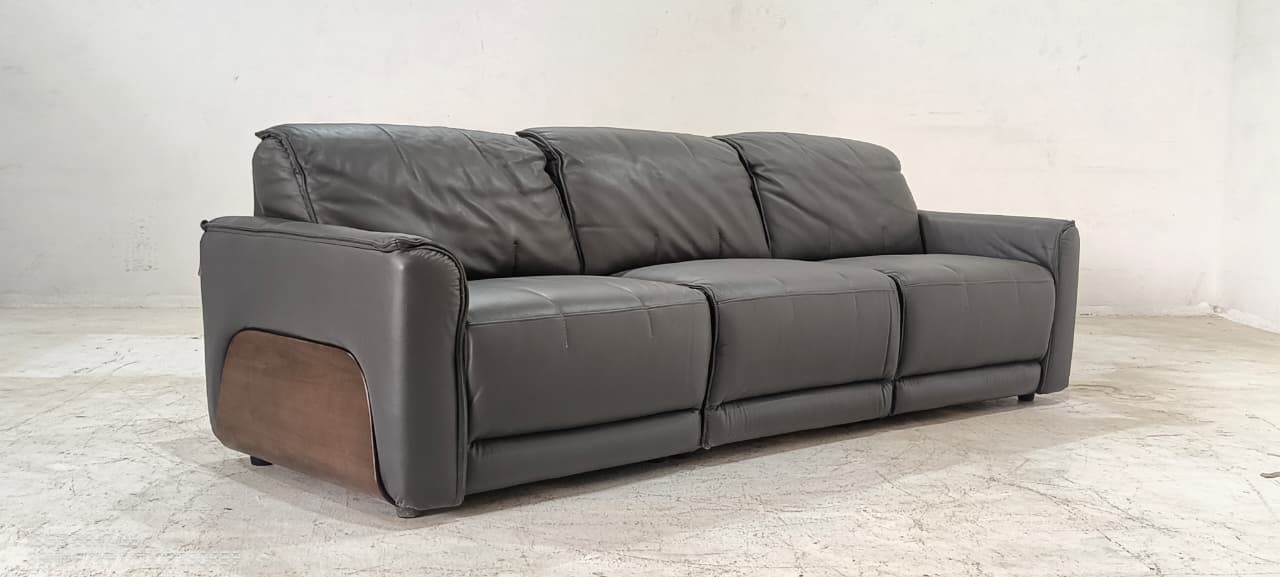 KG.8003 - 3 SEATER - BLR WH