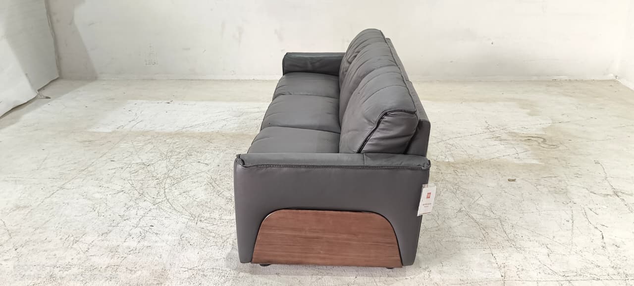 KG.8003 - 3 SEATER - BLR WH
