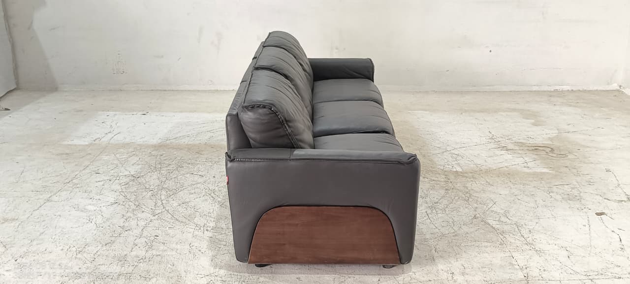 KG.8003 - 3 SEATER - BLR WH