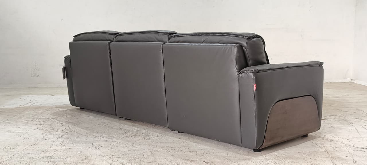 KG.8003 - 3 SEATER - BLR WH