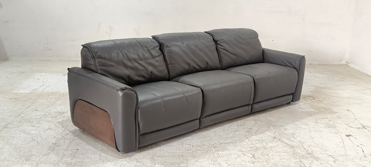KG.8003 - 3 SEATER - BLR WH