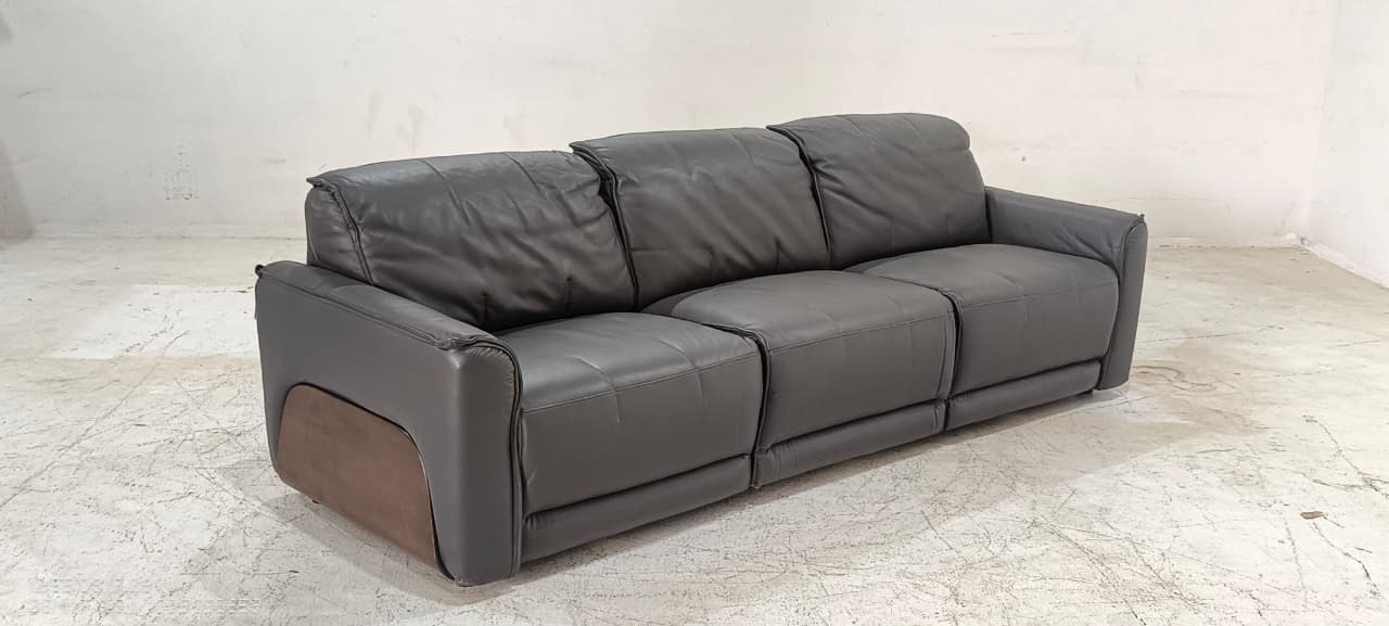 KG.8003 - 3 SEATER - BLR WH