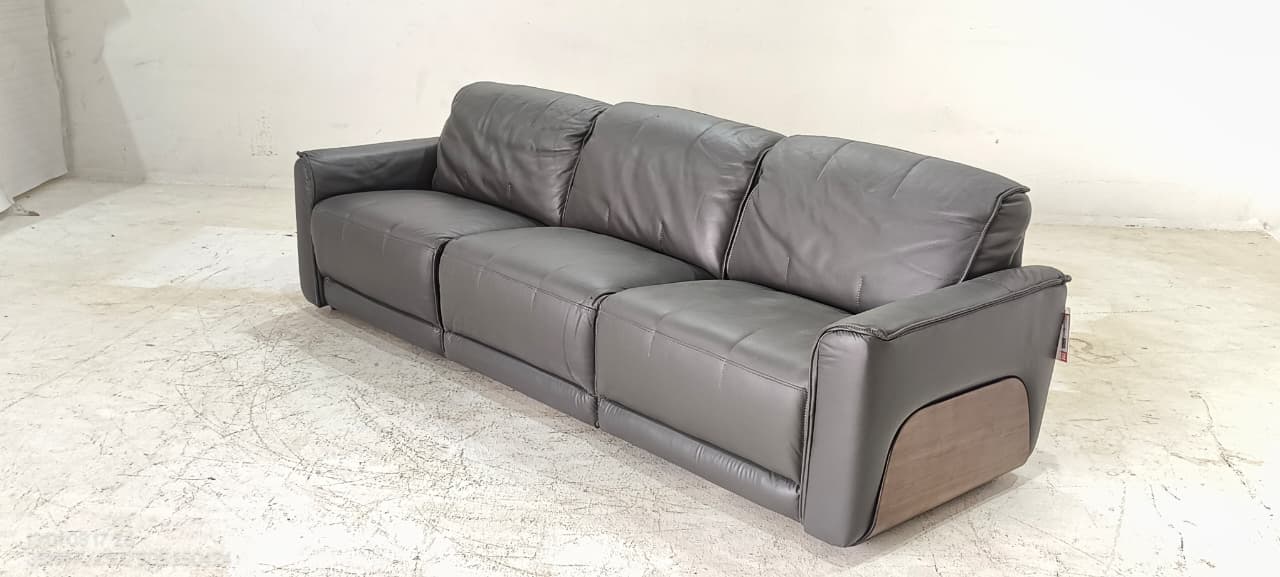KG.8003 - 3 SEATER - BLR WH