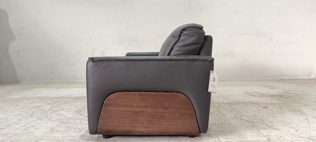 KG.8003 - 3 SEATER - BLR WH