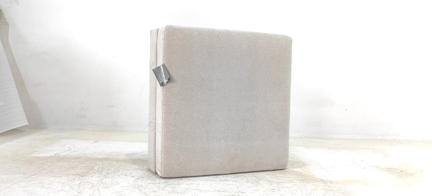 6150008 - OTTOMAN - BLR WH