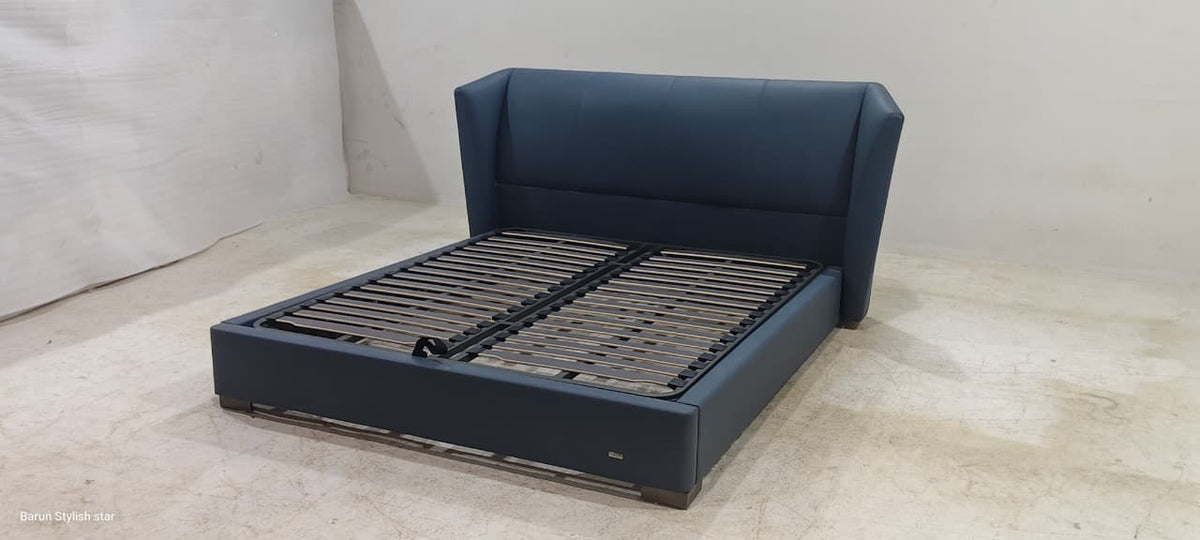 HC9039-18 - KING BED - BLR WH