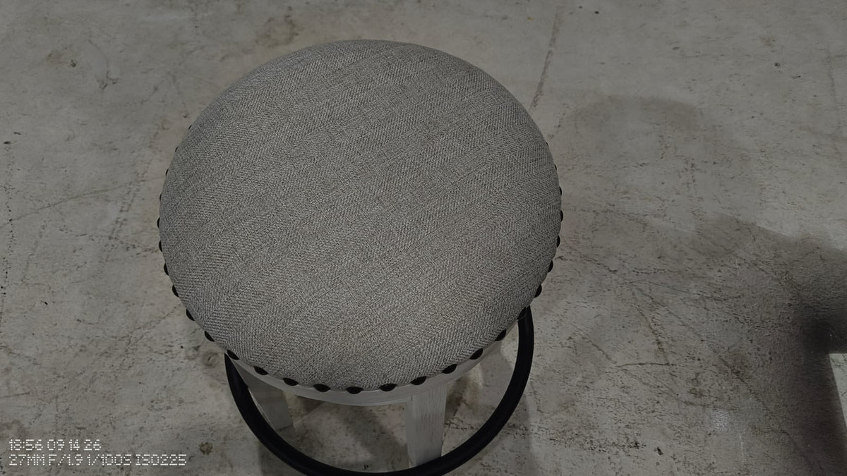 D546-330(9) - STOOL - BLR WH