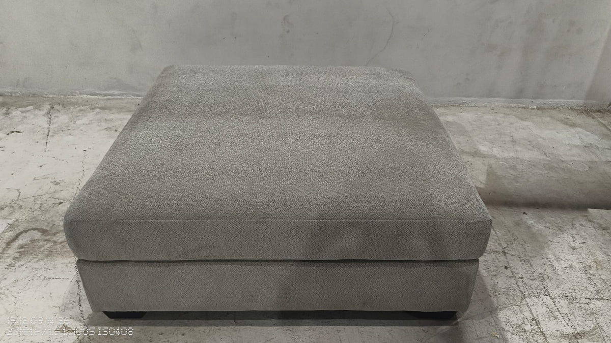 6152008 - OTTOMAN - BLR WH