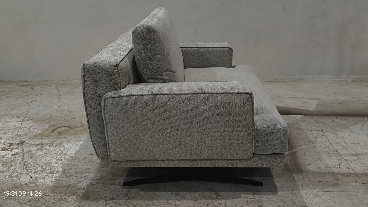 U6820335 - 2 SEATER - BLR WH