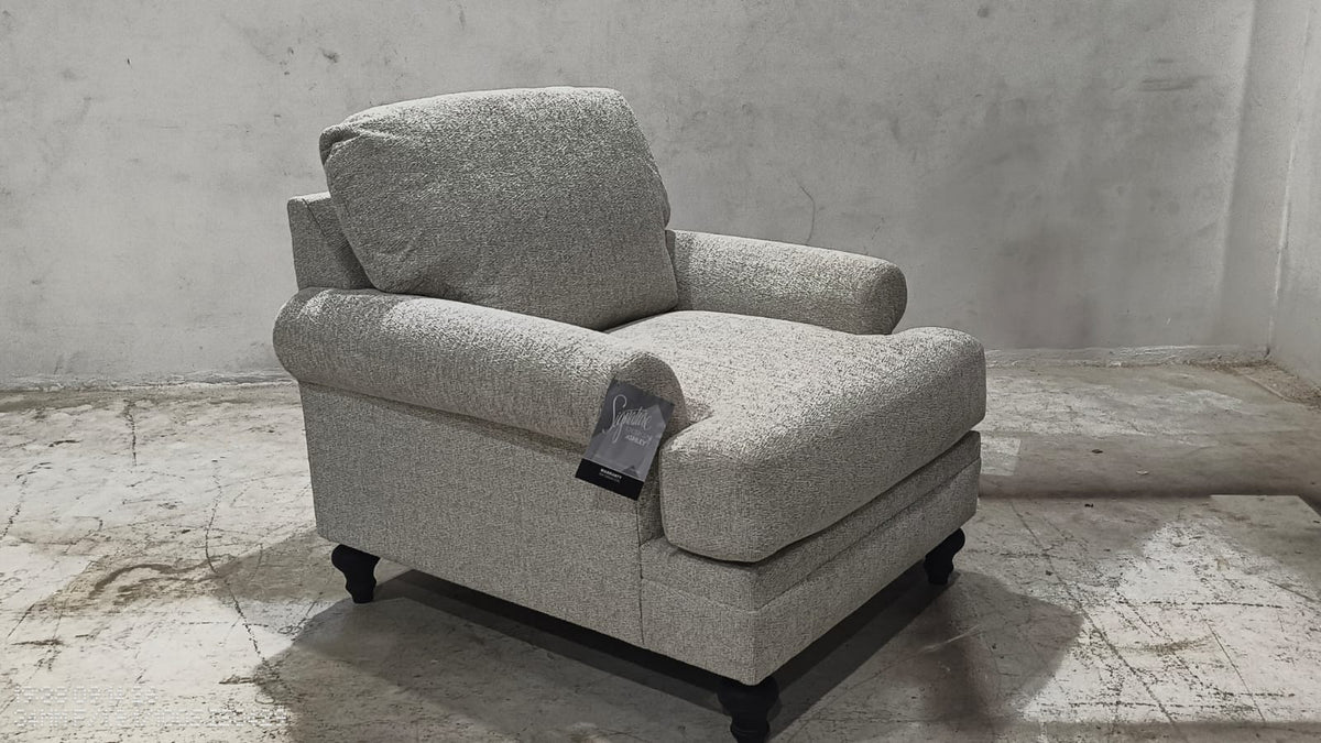 3570220(2) - 1 SEATER - BLR WH