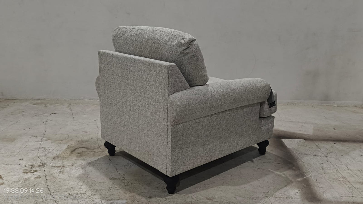3570220(2) - 1 SEATER - BLR WH