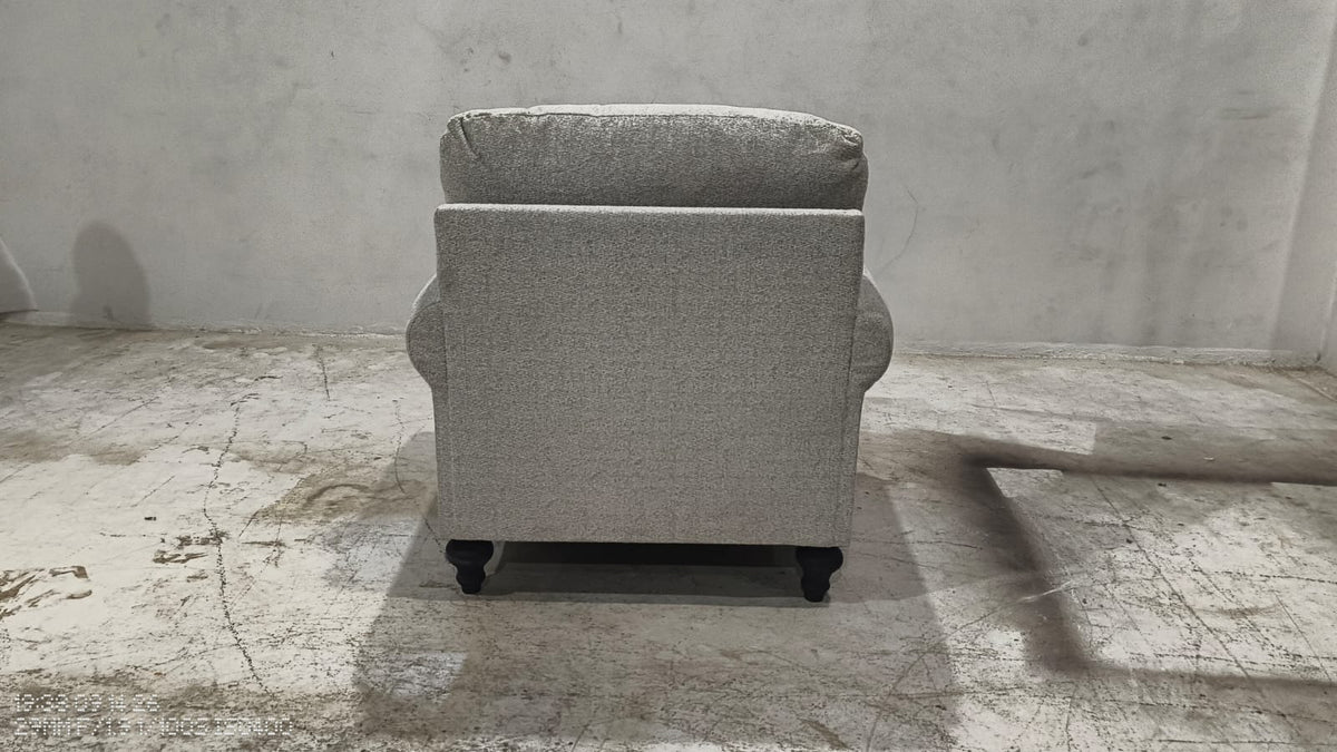3570220(2) - 1 SEATER - BLR WH