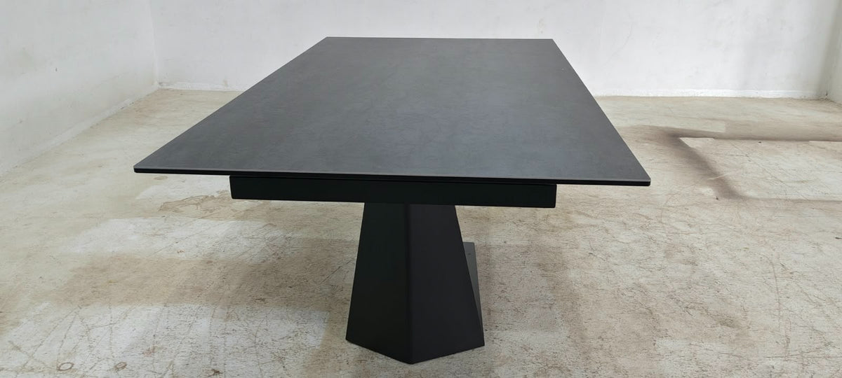 VA3131-GTR-250(1) - DINING TABLE - BLR WH (S70324 - 04-10-2026 - VISHNU VARDHAN - NAR)