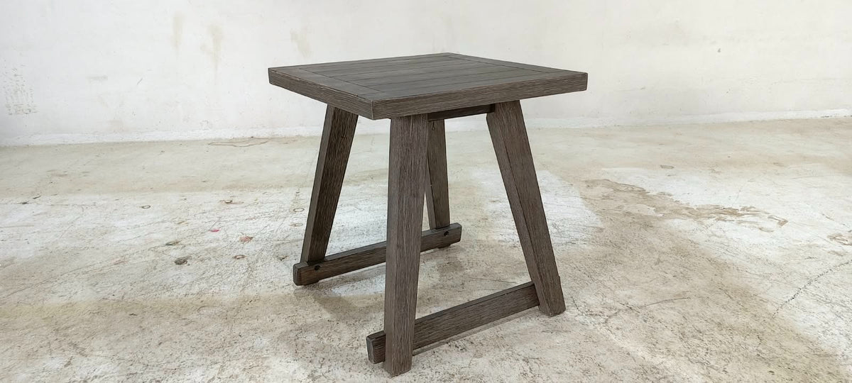 T351-13 - SIDE TABLE -  BLR WH
