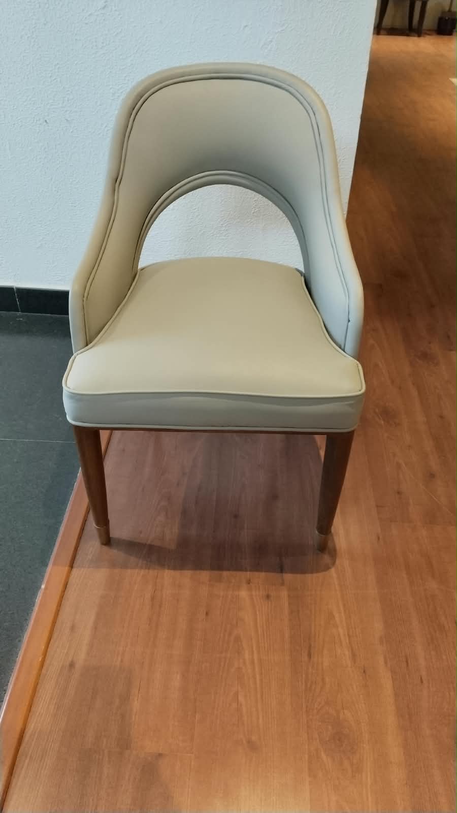 836(4) - DINING CHAIR - HYD DASH(BESPOKE)