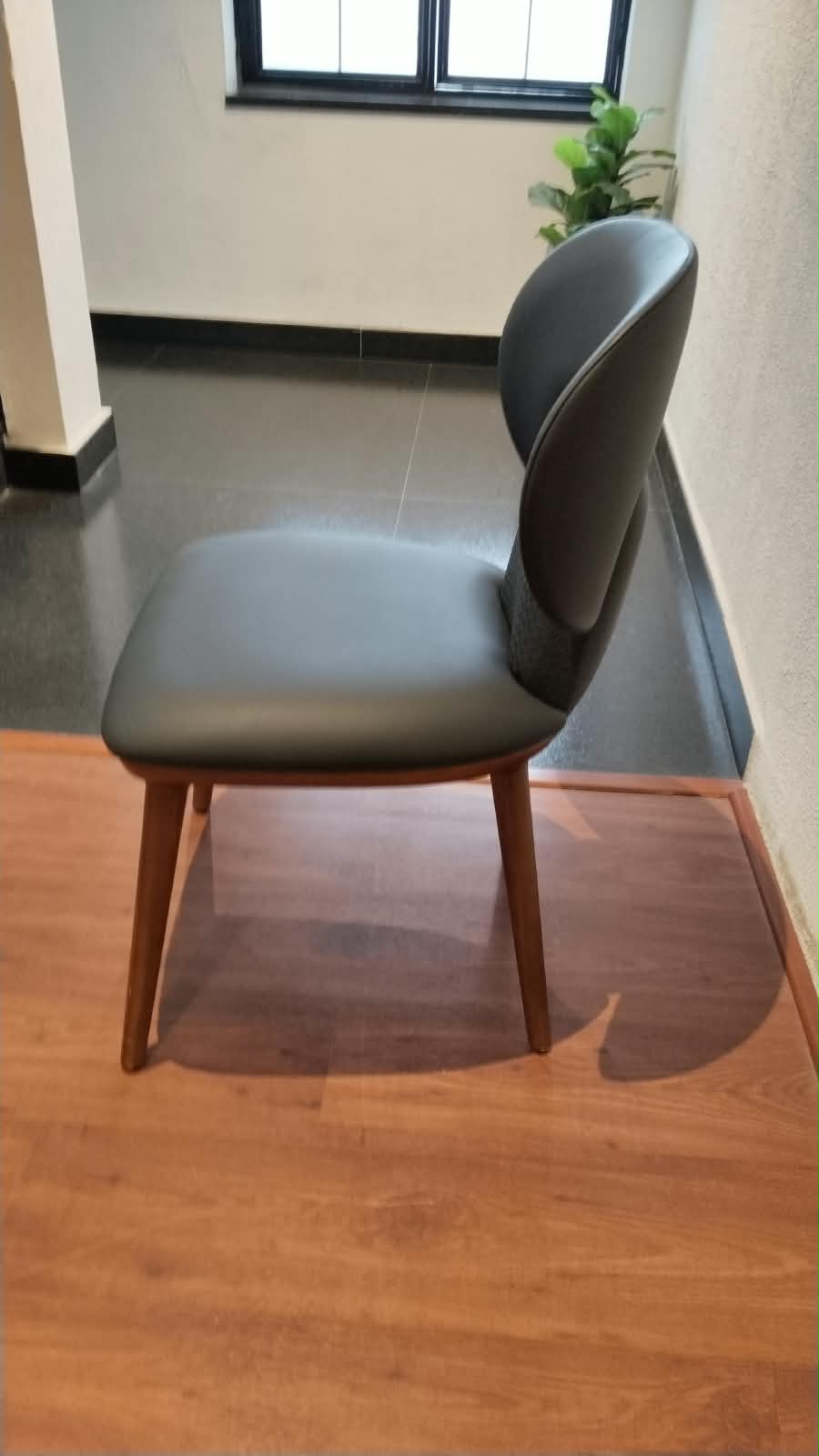 C088(1) - DINING CHAIR - HYD DASH(BESPOKE)