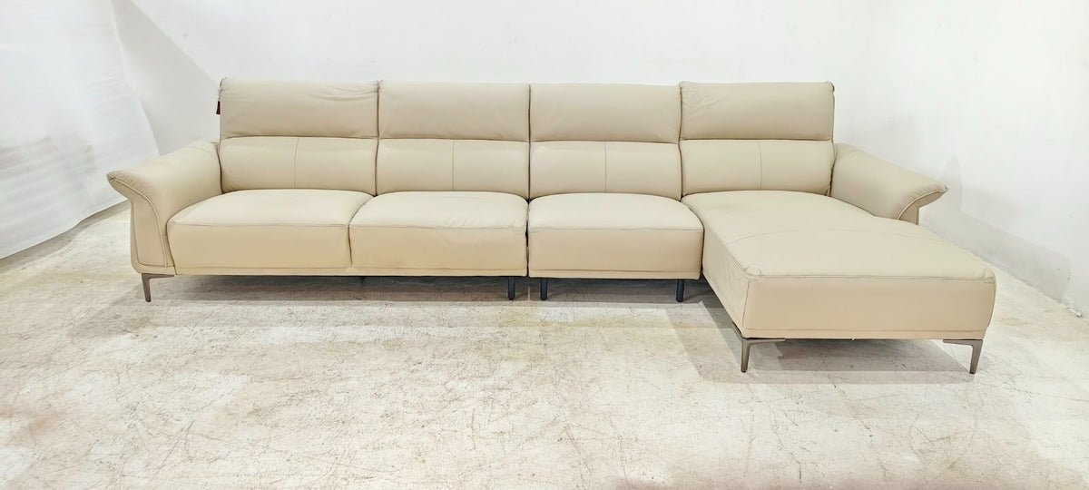 8202 - 3.5 SEATER+CHAISE - BLR WH