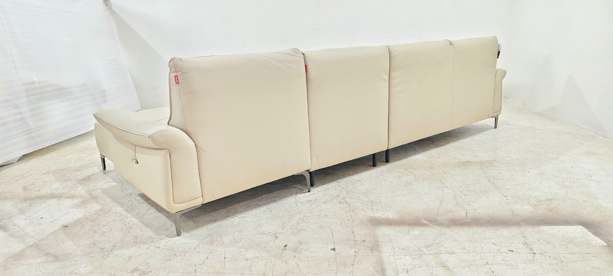 8202 - 3.5 SEATER+CHAISE - BLR WH