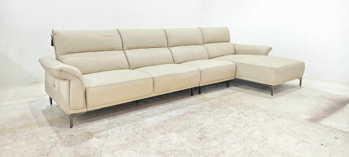8202 - 3.5 SEATER+CHAISE - BLR WH