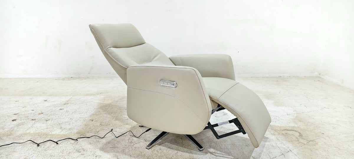 EA2490K-Y1015(3) - 1 SEATER - RECLINER(ELECTRIC) - BLR WH