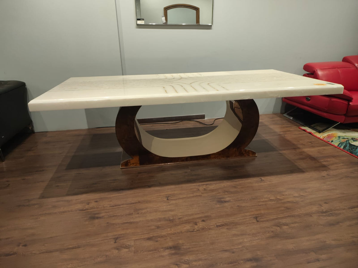CRESCENT - DINING TABLE - BWDD