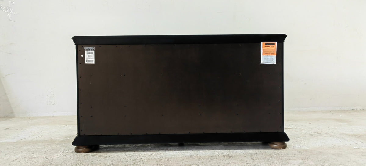 B803-31 - DRESSER - BLR WH