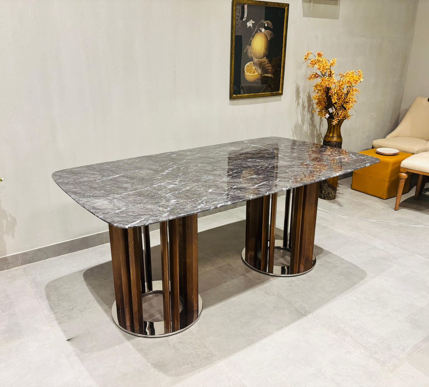SC-869 - DINING TABLE - OUTLET