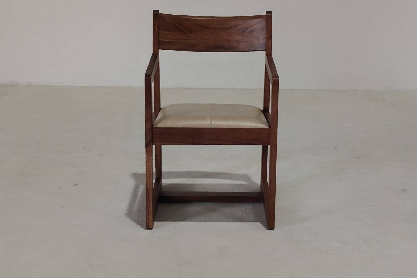 UKON(13) - DINING CHAIR - BLR WH