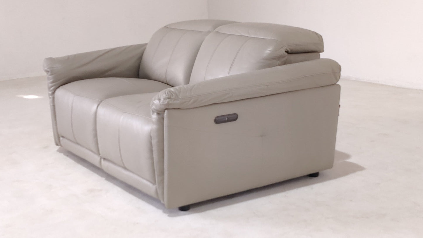 KM.5033 - 2 SEATER RECLINER(ELECTRIC) - OUTLET