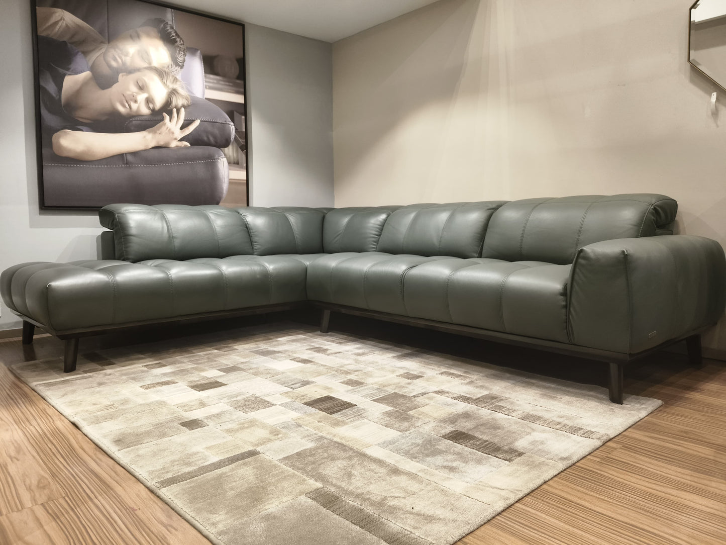 C141 - 3 SEATER + CHAISE - BTM