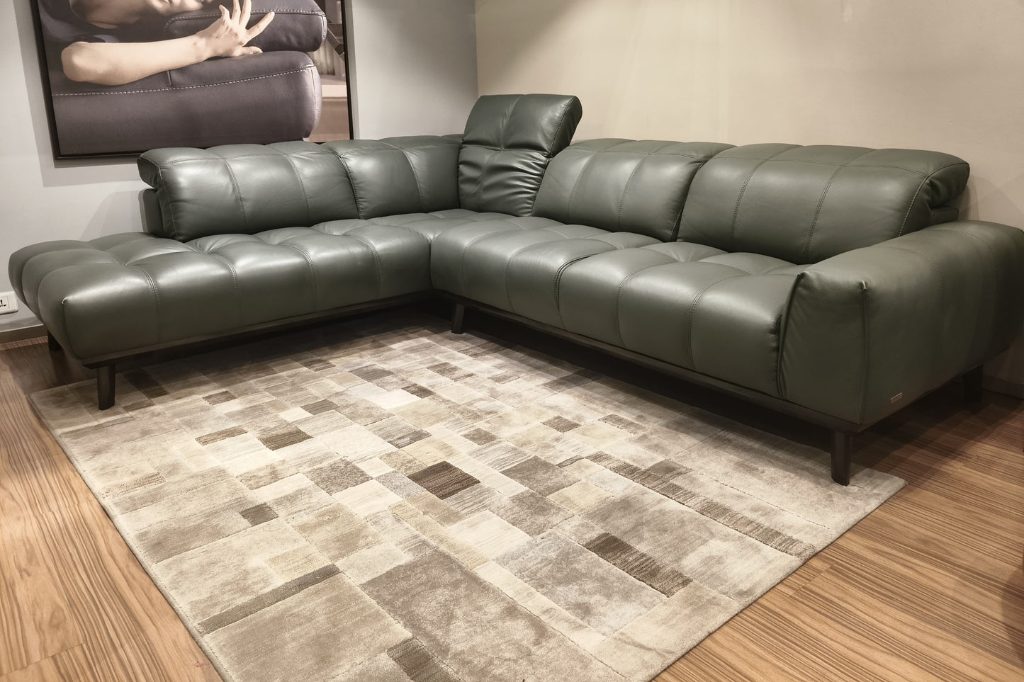 C141 - 3 SEATER + CHAISE - BTM