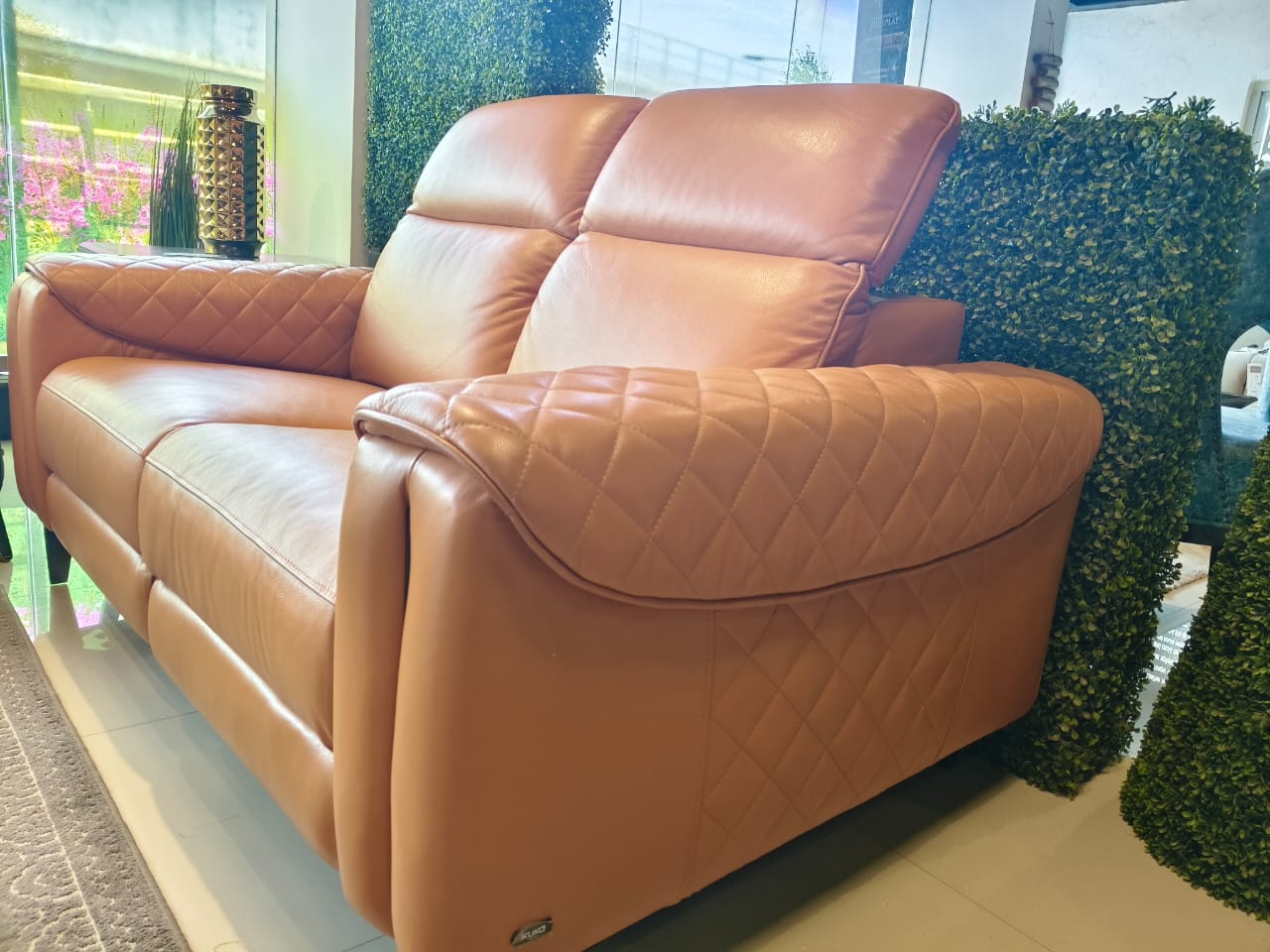 KM5167 - 2 SEATER - BTM