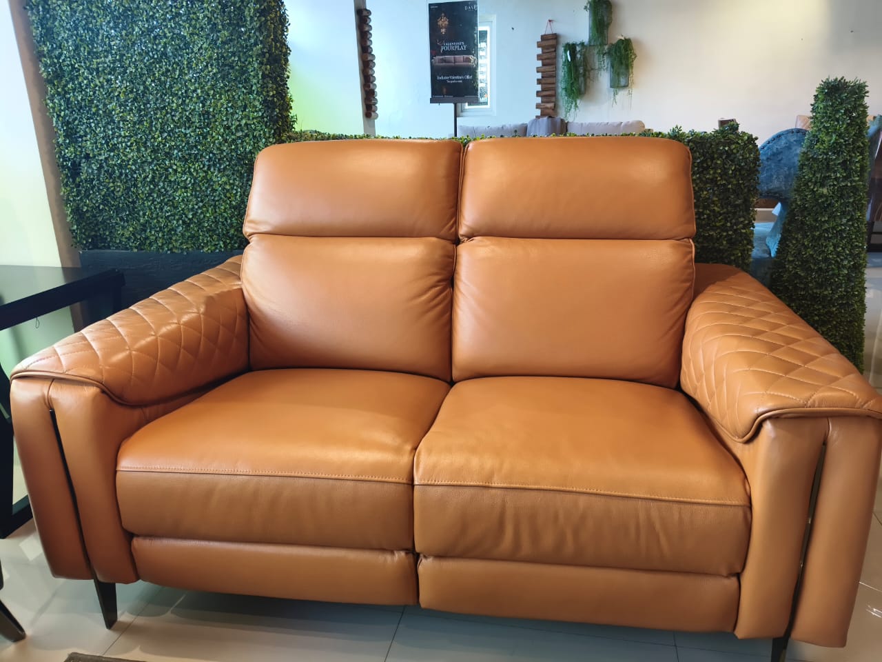 KM5167 - 2 SEATER - BTM