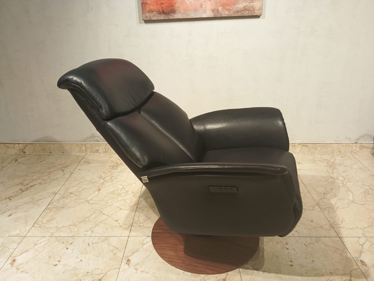 8053 - 1 SEATER RECLINER(ELECTRIC) - BSK
