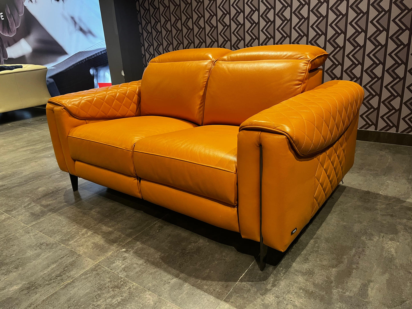 KM.5167 - 2 SEATER RECLINER(ELECTRIC) - NAR